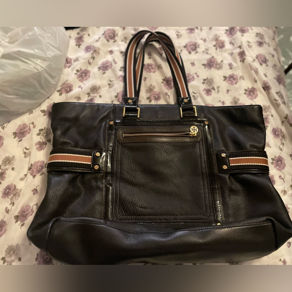 Beautiful large Tory Burch Black Leather Tote Bag - Weekend or Work bag - Picture 6 of 14
